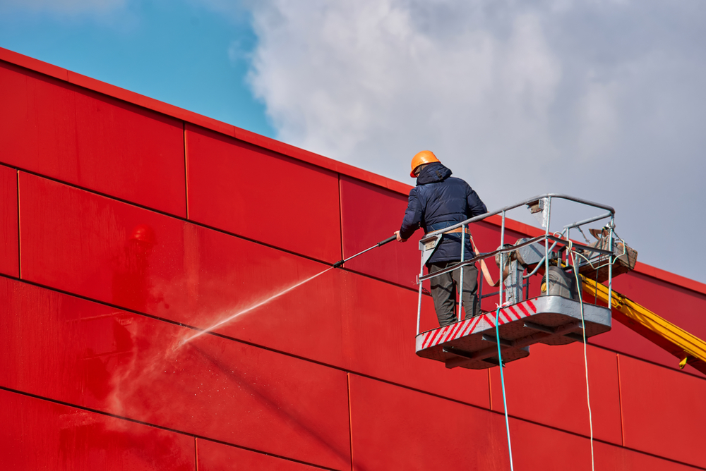 Worker,Wearing,Safety,Harness,Washes,Wall,Facade,At,Height,On